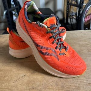 Saucony endorphin speed 2